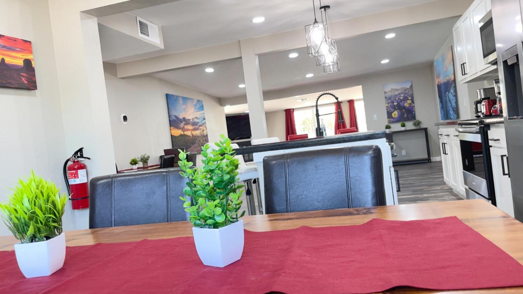 Private Home - Heated Pool, Billiards, Darts, Foosball, Fireplace, 5 Smart Tvs, Bbq, Cotton Bedding - The Saguaro Sanctuary, Pool Heat Optional Tucson Ngoại thất bức ảnh
